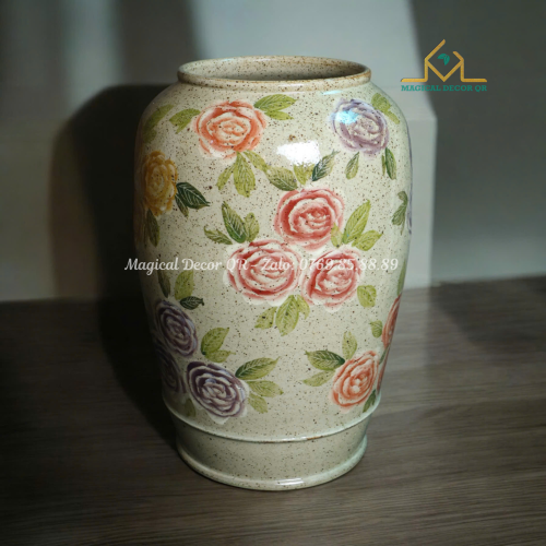 Vuốt tay hoa hồng cổ