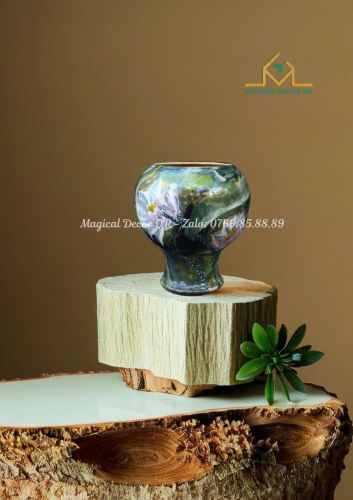 Vuốt tay hoa súng rêu xanh