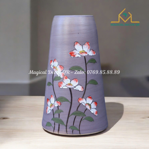 Vuốt tay hoa cánh bướm đỏ dáng chuông