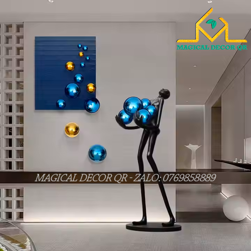 Tượng Đen Ôm Bóng Xanh