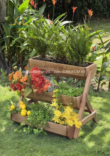Kệ trồng hoa 3 tầng - gỗ